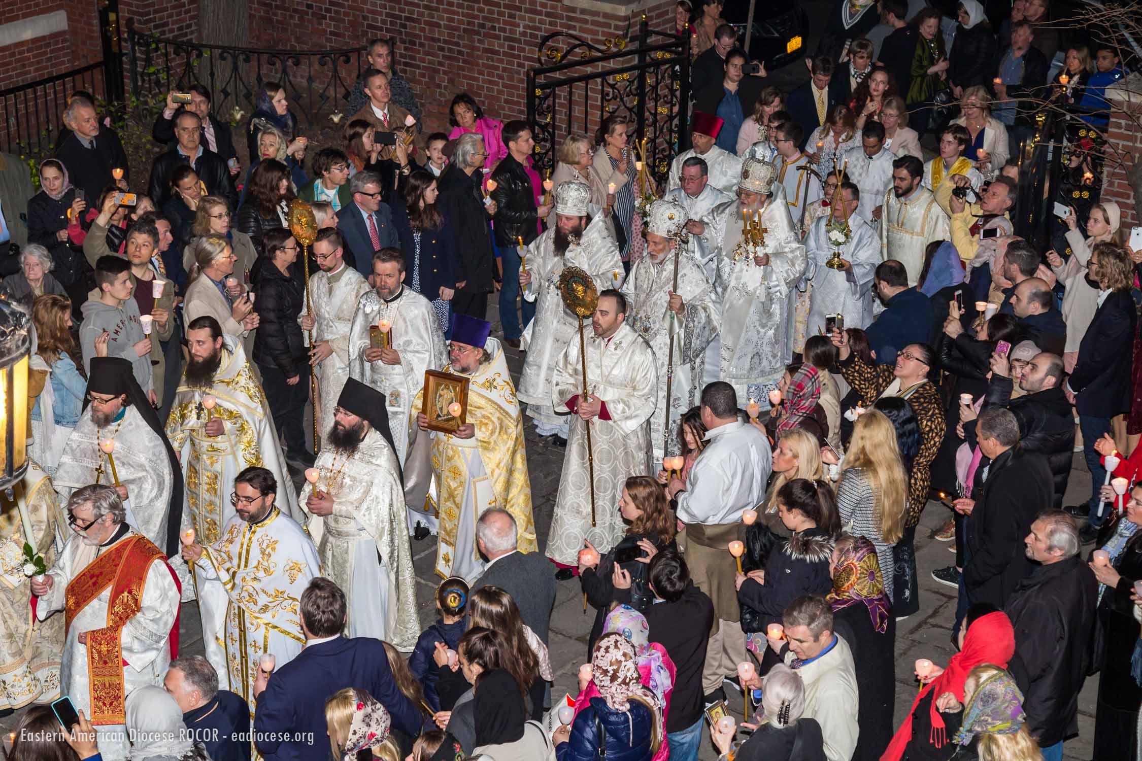 New York City: Metropolitan Hilarion leads Divine Services for Pascha in Synodal Cathedral
