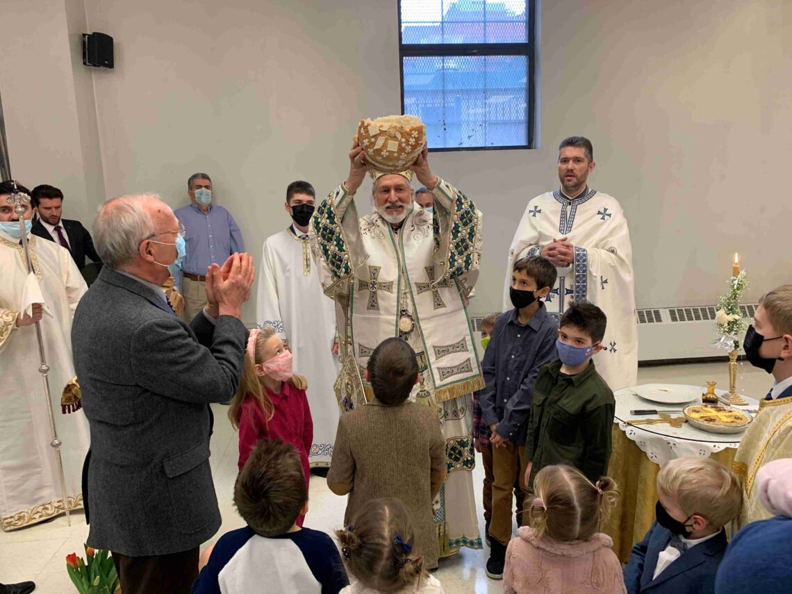 [:en]New York’s Saint Sava Cathedral Parish Celebrates Its Patronal Feast[:SR]Парохија Светог Саве у Њујорку прославила своју славу[:]